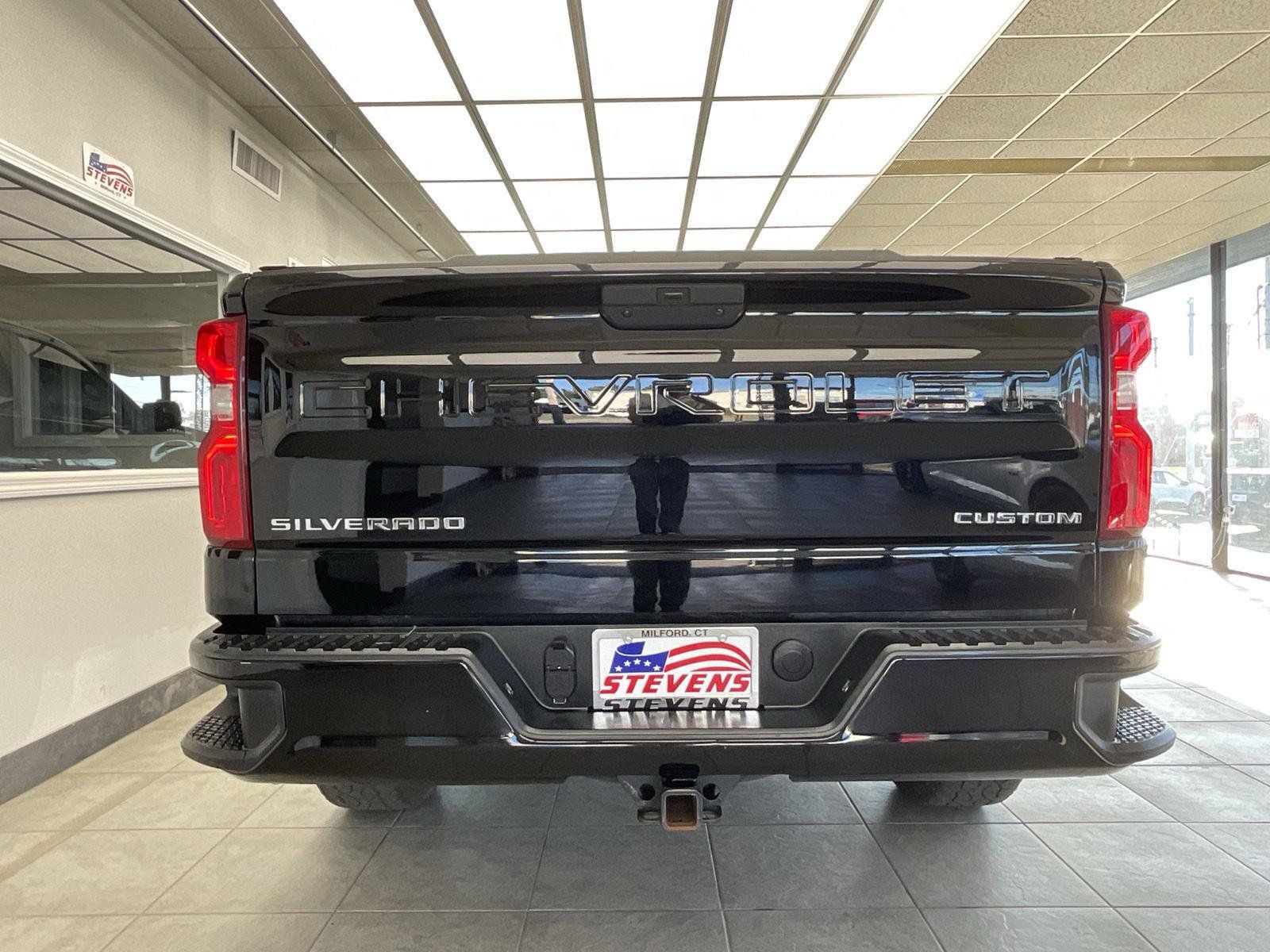 Used 2021 Chevrolet Silverado 1500 Custom AWD/4WD image 5