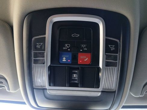 Used 2023 RAM 2500 Limited AWD/4WD image 7