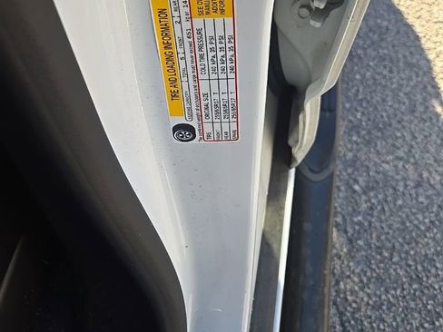 Used 2022 Chevrolet Colorado Z71 image 5