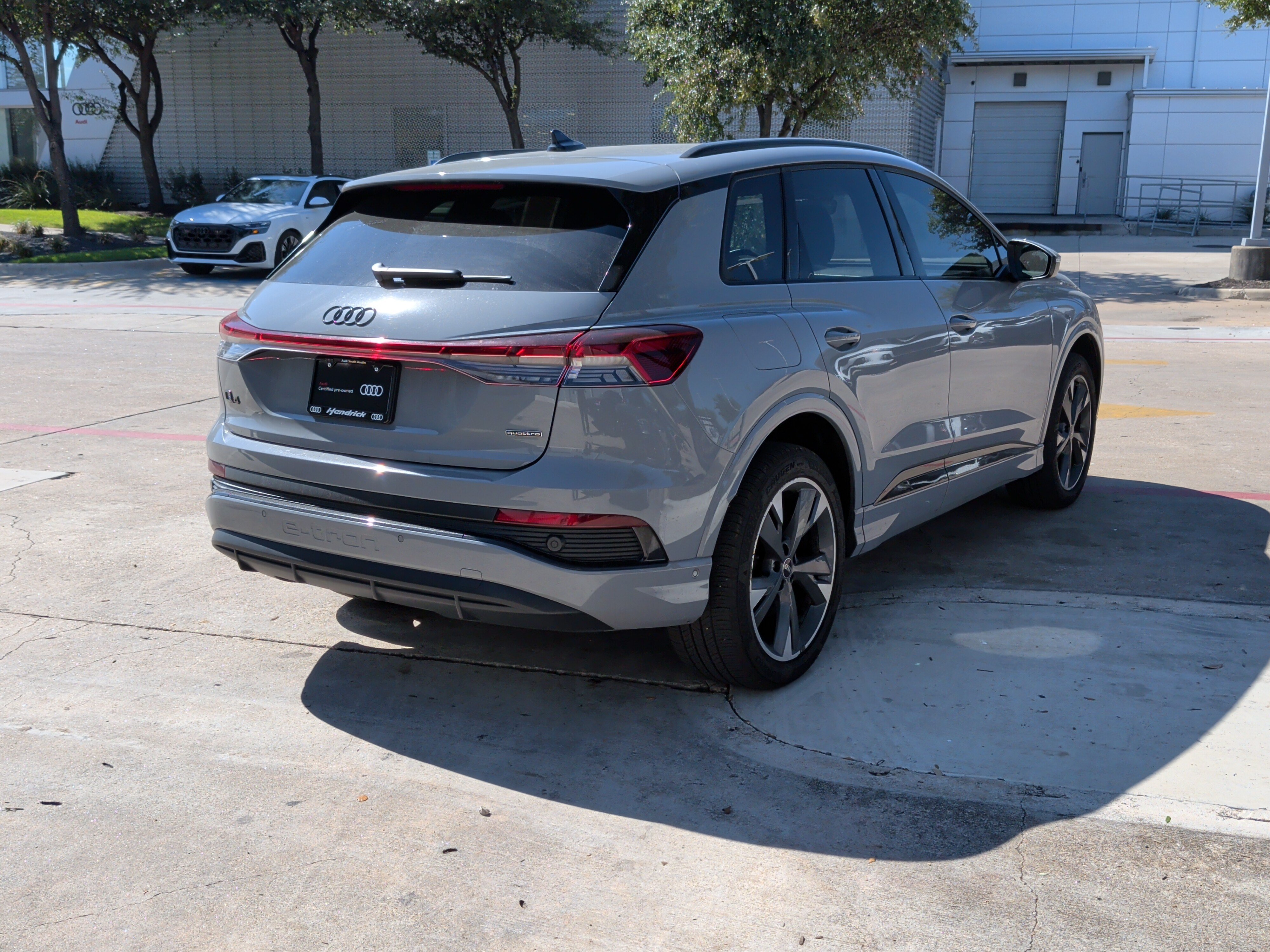 Used 2023 Audi Q4 e-tron Premium Plus AWD/4WD image 10