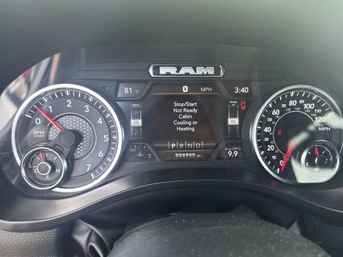 Used 2024 RAM 1500 Laramie AWD/4WD image 12