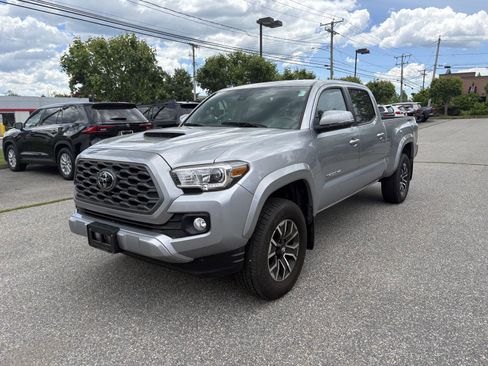Used 2021 Toyota Tacoma TRD Sport AWD/4WD image 3