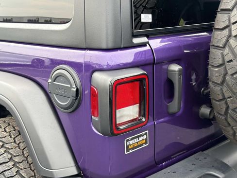 Used 2023 Jeep Wrangler Unlimited Sport AWD/4WD image 12