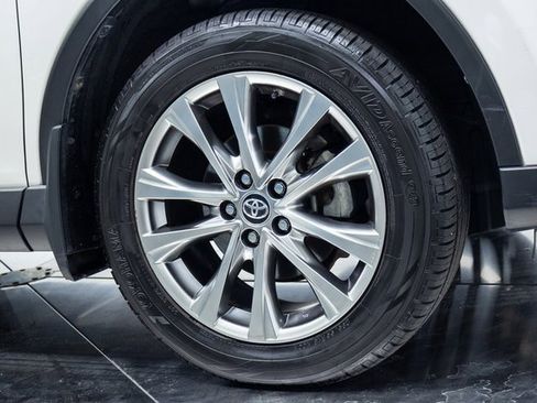 Used 2017 Toyota RAV4 Limited image 26