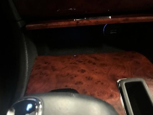 Used 2012 Chrysler 300 RWD image 19