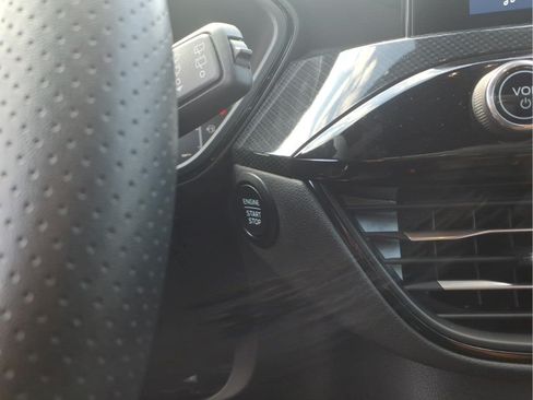 Used 2025 Ford Escape ST-Line Select AWD/4WD image 19