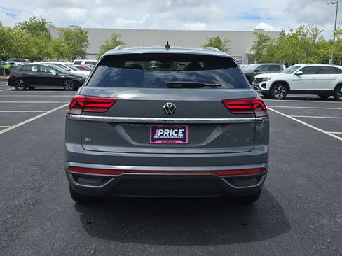 Used 2023 Volkswagen Atlas Cross Sport SE FWD image 6