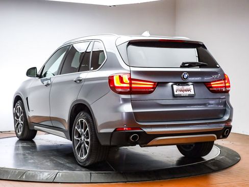 Used 2017 BMW X5 xDrive35d image 9