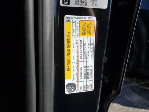 Used 2026 Chevrolet Tahoe High Country AWD/4WD image 30