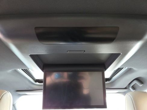 Used 2023 Toyota Sienna XLE image 26