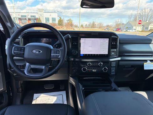 New 2026 Ford F350 Lariat w/ Black Appearance Package AWD/4WD image 14