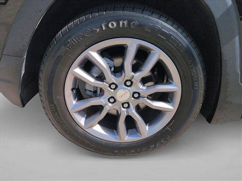 Used 2024 GMC Terrain SLT FWD image 22