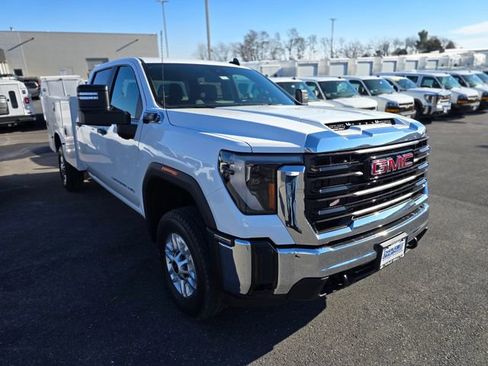New 2026 GMC Sierra 2500 Pro w/ Convenience Package AWD/4WD image 7