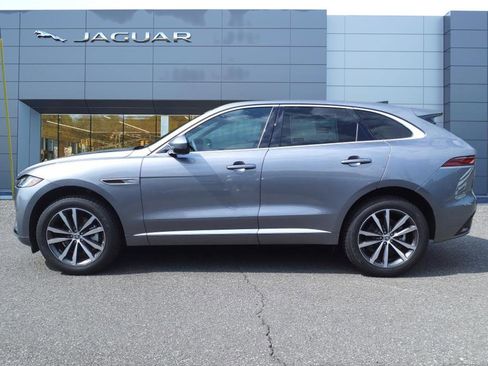 New 2025 Jaguar F-PACE R-Dynamic S image 6