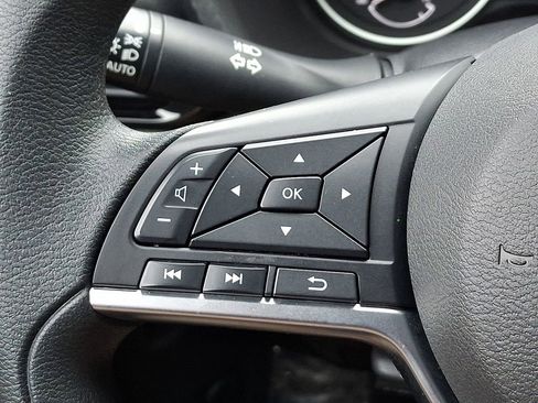 Used 2024 Nissan Sentra SV image 20