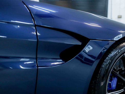 Used 2020 Aston Martin V8 Vantage Coupe image 14