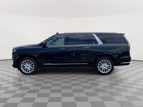 Used 2023 Cadillac Escalade ESV Premium Luxury AWD/4WD image 4