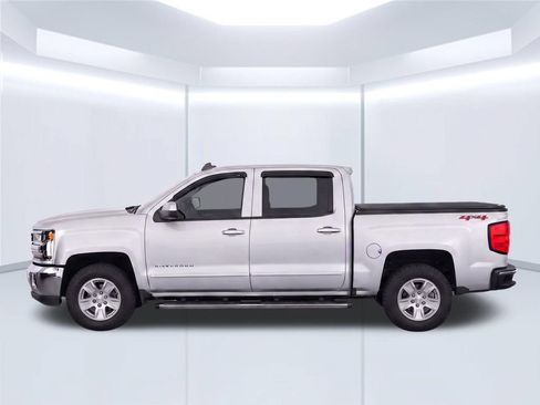 Used 2018 Chevrolet Silverado 1500 LT w/ All Star Edition AWD/4WD image 8