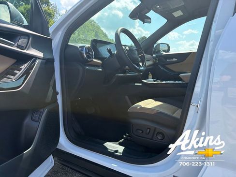 New 2026 Chevrolet Equinox ACTIV w/ Convenience Package III FWD image 6