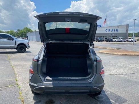 Used 2025 Hyundai Kona SEL FWD image 9