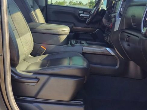 Used 2021 Chevrolet Silverado 1500 LT Trail Boss w/ Convenience Package II AWD/4WD image 11