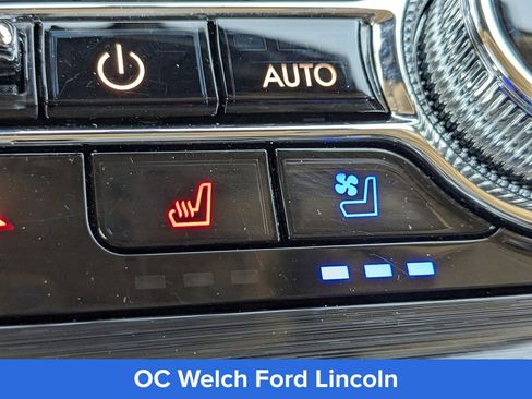 Used 2023 Lincoln Nautilus Reserve image 27