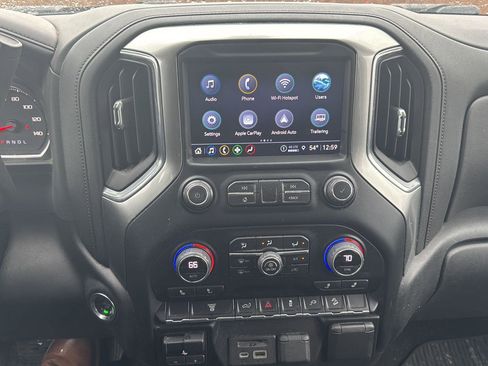 Used 2022 Chevrolet Silverado 2500 LTZ w/ Gooseneck/5TH Wheel Package image 15