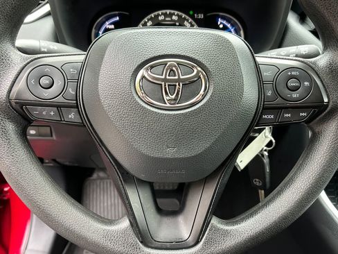 Used 2025 Toyota RAV4 LE image 14