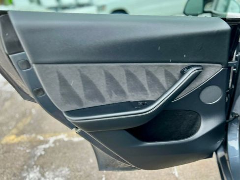 Used 2023 Tesla Model Y Long Range image 13