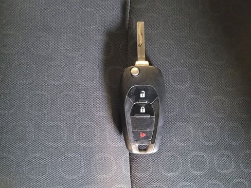 Used 2020 Chevrolet Trax LS image 32