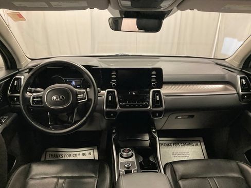 Used 2021 Kia Sorento S FWD image 33