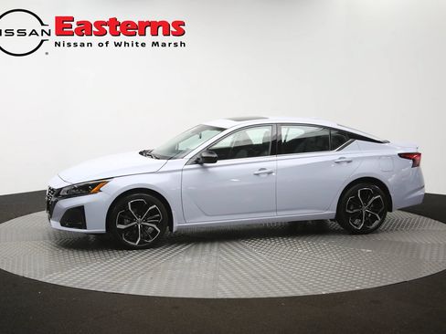 Used 2023 Nissan Altima 2.5 SR AWD/4WD image 59