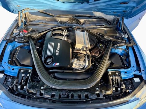 Used 2016 BMW M4 Convertible image 27