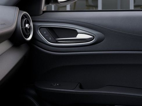 New 2025 Alfa Romeo Giulia image 25