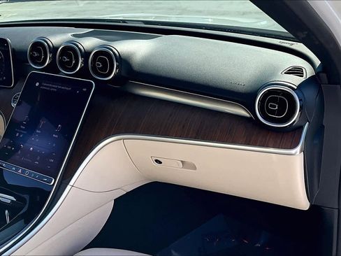 Used 2024 Mercedes-Benz C 300 Sedan image 18