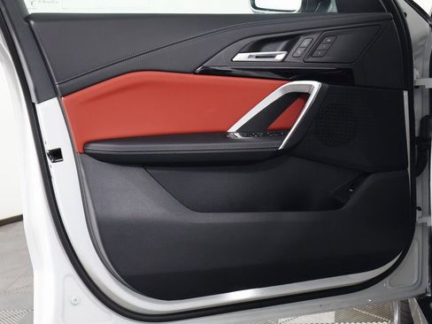 Used 2025 BMW X1 xDrive28i w/ Convenience Package image 12