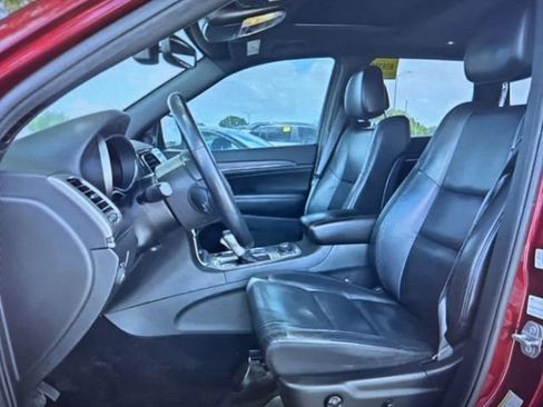 Used 2019 Jeep Grand Cherokee Limited AWD/4WD image 5