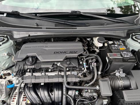 Used 2025 Kia K4 LXS image 31