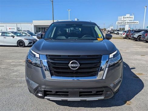 Used 2023 Nissan Pathfinder SL image 10