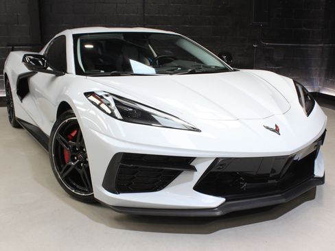 Used 2020 Chevrolet Corvette Stingray Premium Cpe w/ 3LT Preferred Equipment Group image 10