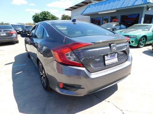 Used 2017 Honda Civic EX-L image 5