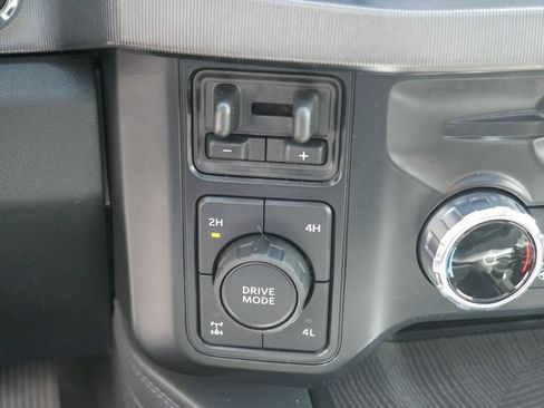 New 2025 Ford F350 Platinum w/ FX4 Off-Road Package image 21