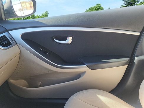 Used 2014 Hyundai Elantra GT image 20