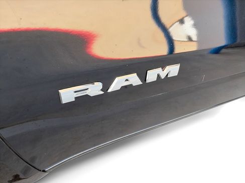 Used 2022 RAM 1500 Big Horn AWD/4WD image 32
