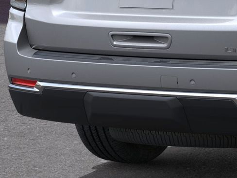 New 2026 Chevrolet Suburban LT w/ Comfort Package image 14