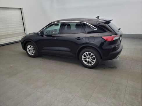 Used 2022 Ford Escape SE w/ Cold Weather Package image 3