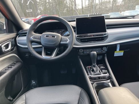 New 2026 Jeep Compass Limited image 17