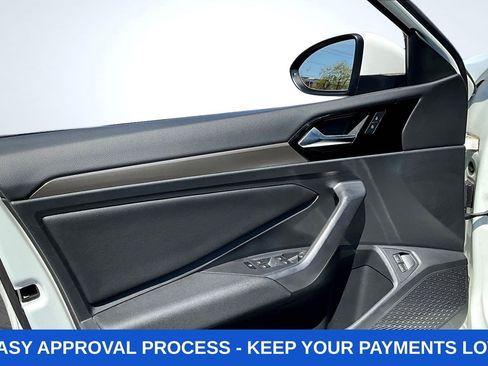 Used 2021 Volkswagen Jetta SEL Premium image 26