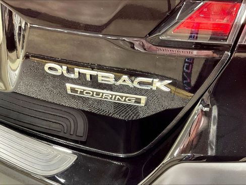 Used 2022 Subaru Outback Touring image 42