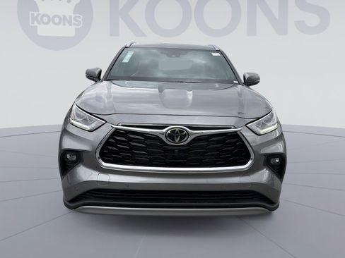 New 2026 Toyota Highlander Platinum AWD/4WD image 11